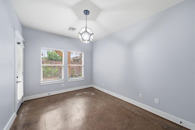 5524 Larkin Street B, Houston, TX 77007