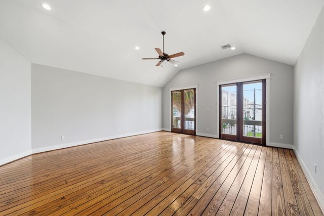 5524 Larkin Street B, Houston, TX 77007