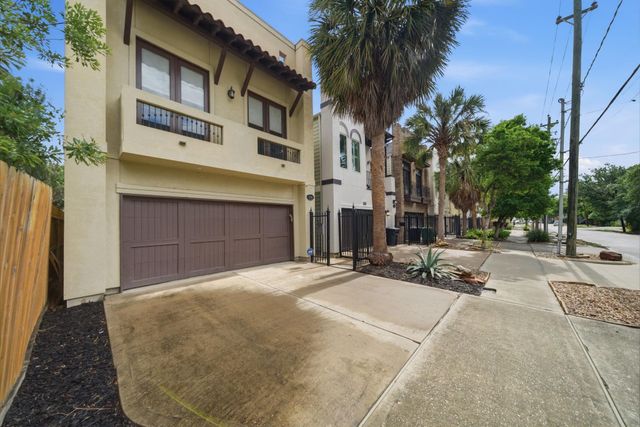5524 Larkin Street B, Houston, TX 77007