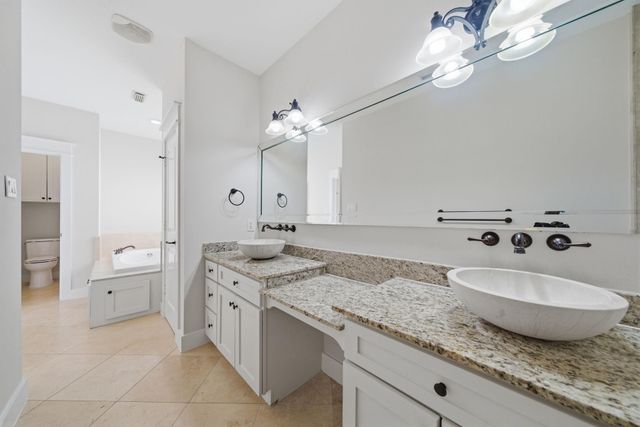 5524 Larkin Street B, Houston, TX 77007