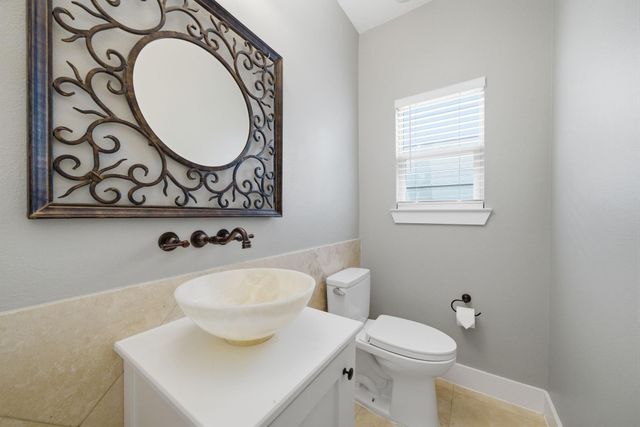 5524 Larkin Street B, Houston, TX 77007