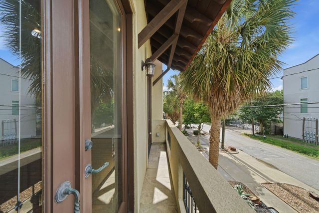 5524 Larkin Street B, Houston, TX 77007