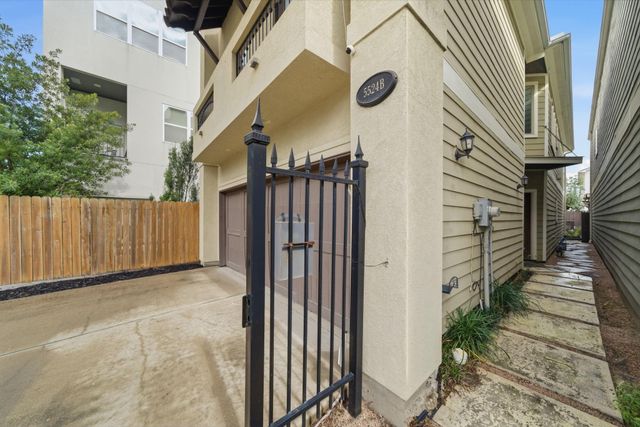 5524 Larkin Street B, Houston, TX 77007