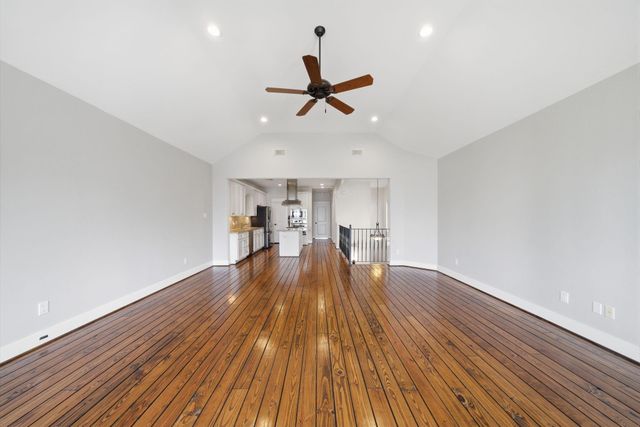 5524 Larkin Street B, Houston, TX 77007