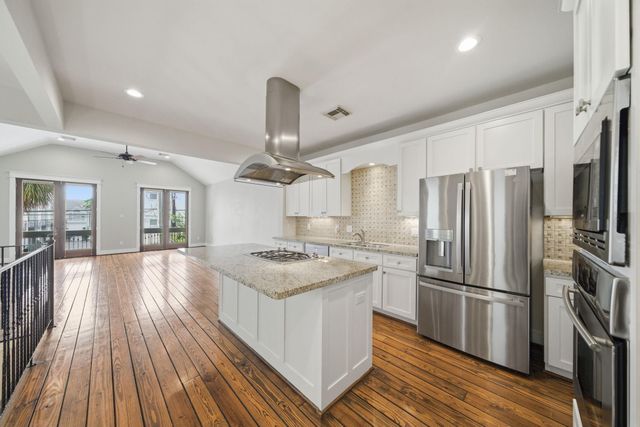 5524 Larkin Street B, Houston, TX 77007