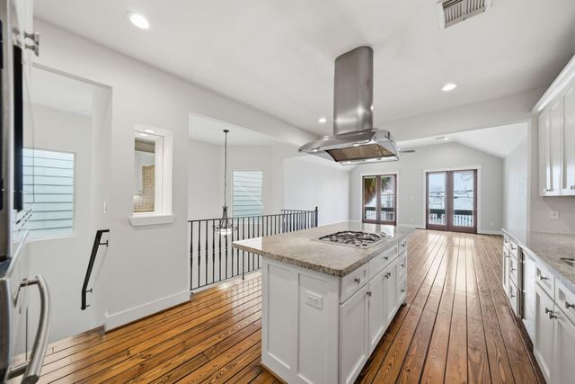 5524 Larkin Street B, Houston, TX 77007