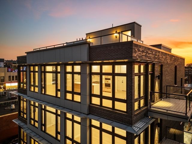 14 Green Street PHA, Brookline, MA 02446