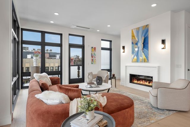 14 Green Street PHA, Brookline, MA 02446