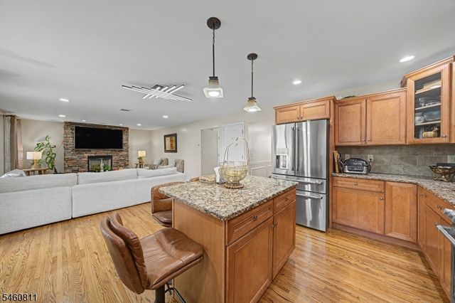 631 Oak Ave, Saddle Brook Twp., NJ 07663