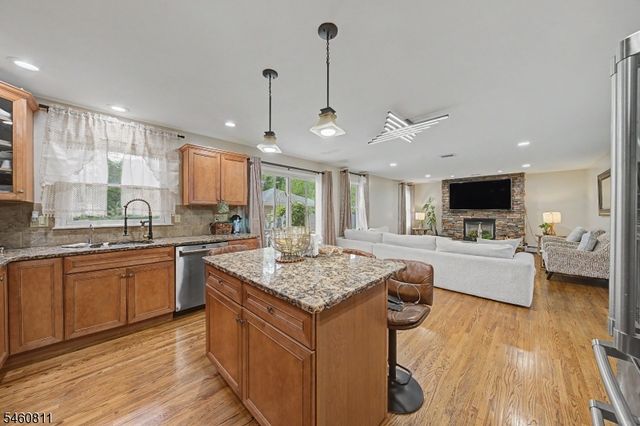 631 Oak Ave, Saddle Brook Twp., NJ 07663