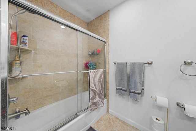 631 Oak Ave, Saddle Brook Twp., NJ 07663