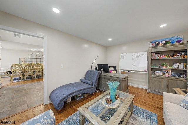 631 Oak Ave, Saddle Brook Twp., NJ 07663