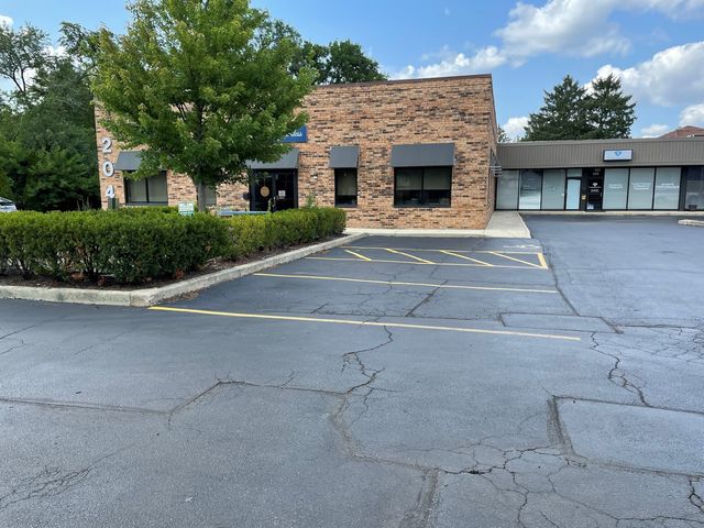 210 E Chicago Avenue, Westmont, IL 60559