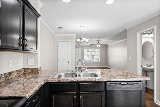 324 Sam Houston Cir, Clarksville, TN 37040