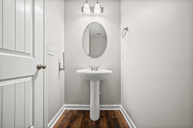 324 Sam Houston Cir, Clarksville, TN 37040