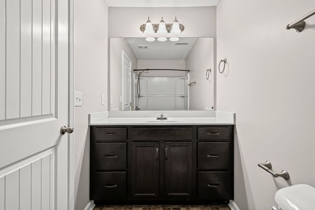 324 Sam Houston Cir, Clarksville, TN 37040