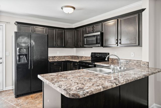 324 Sam Houston Cir, Clarksville, TN 37040