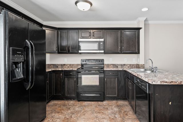 324 Sam Houston Cir, Clarksville, TN 37040