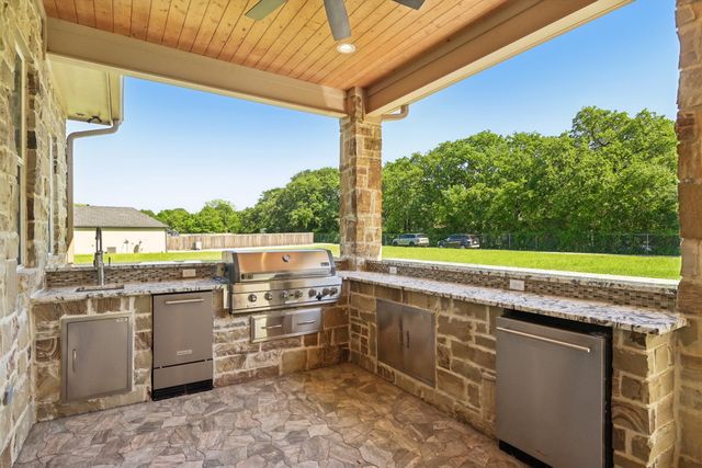 115 Palo Blanco Street, Mabank, TX 75156