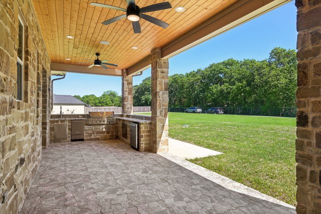 115 Palo Blanco Street, Mabank, TX 75156