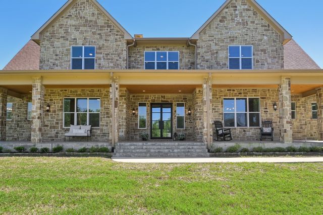 115 Palo Blanco Street, Mabank, TX 75156