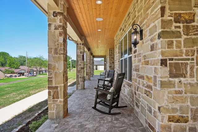 115 Palo Blanco Street, Mabank, TX 75156