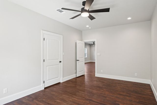 115 Palo Blanco Street, Mabank, TX 75156