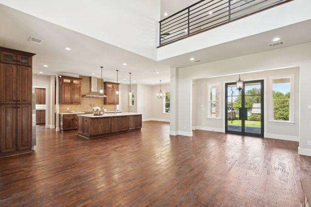 115 Palo Blanco Street, Mabank, TX 75156