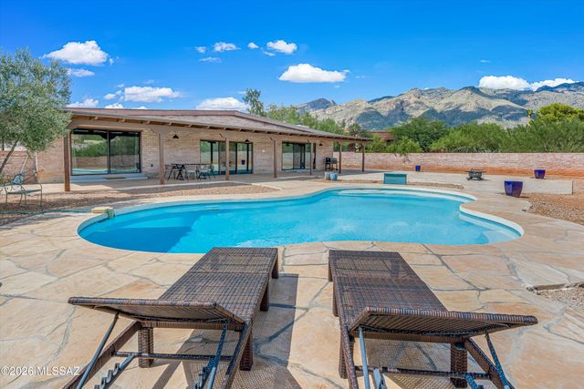 5142 E Camino Bosque, Tucson, AZ 85718
