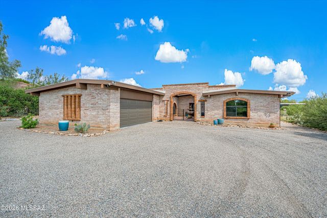 5142 E Camino Bosque, Tucson, AZ 85718