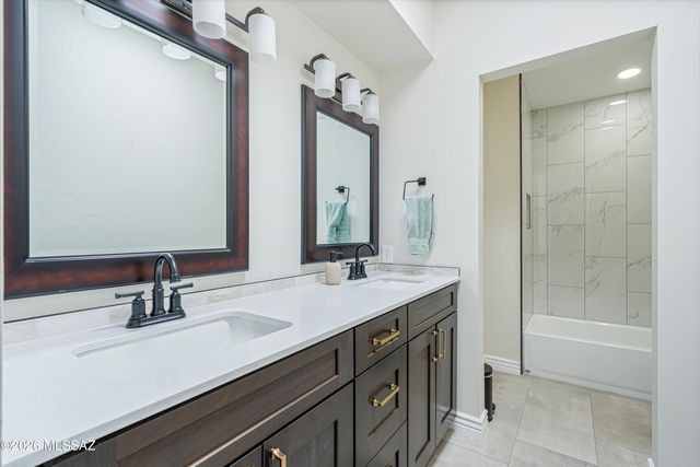 5142 E Camino Bosque, Tucson, AZ 85718