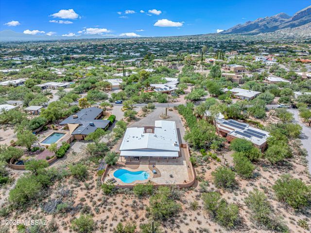 5142 E Camino Bosque, Tucson, AZ 85718
