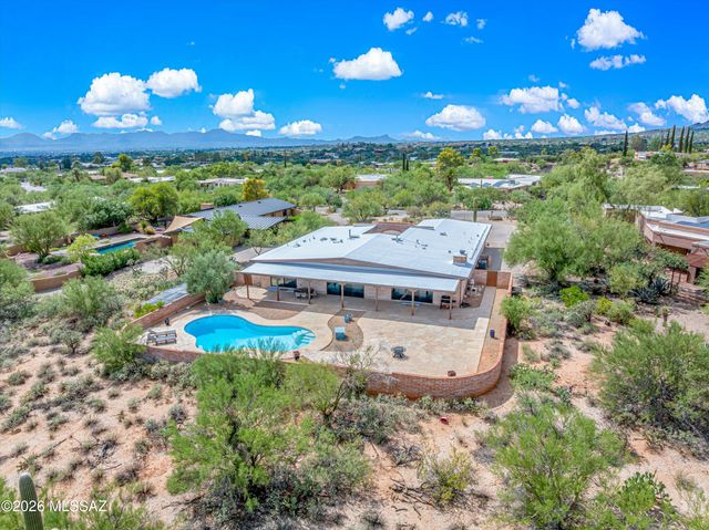 5142 E Camino Bosque, Tucson, AZ 85718