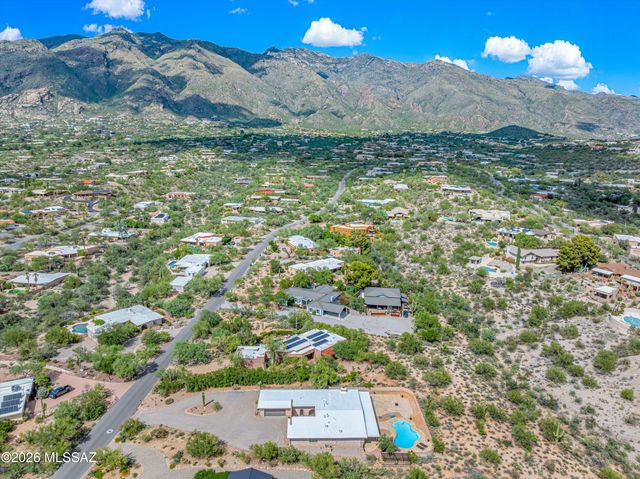 5142 E Camino Bosque, Tucson, AZ 85718