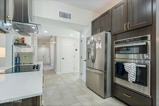 5142 E Camino Bosque, Tucson, AZ 85718