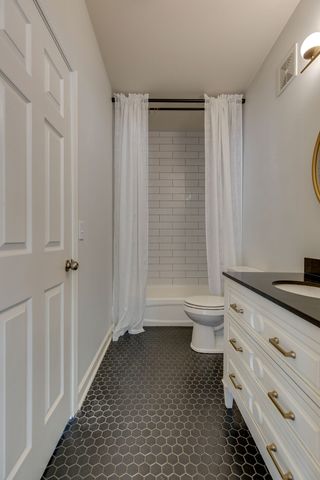 2304 Elliott Ave Apt 102, Nashville, TN 37204