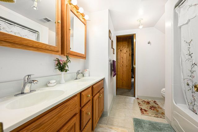 11681 Scott Park Road, Delton, MI 49046
