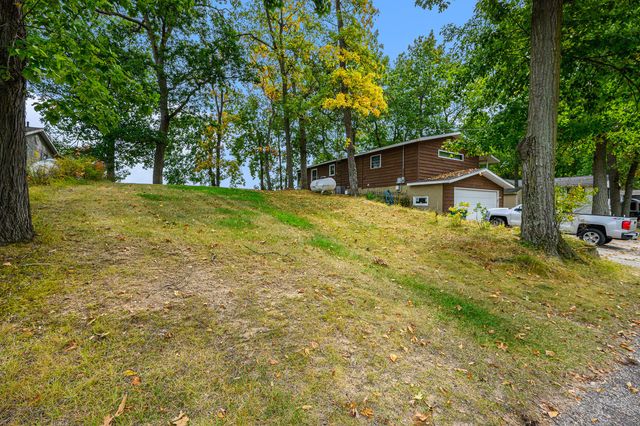 11681 Scott Park Road, Delton, MI 49046