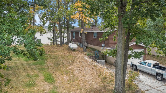11681 Scott Park Road, Delton, MI 49046