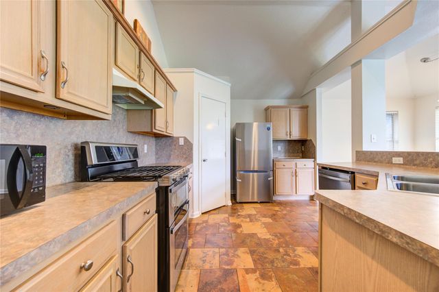 10622 Lonesome Dove Trail, Houston, TX 77095