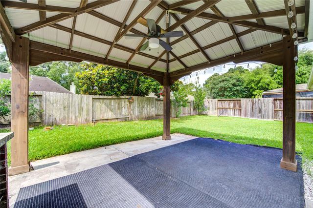 10622 Lonesome Dove Trail, Houston, TX 77095