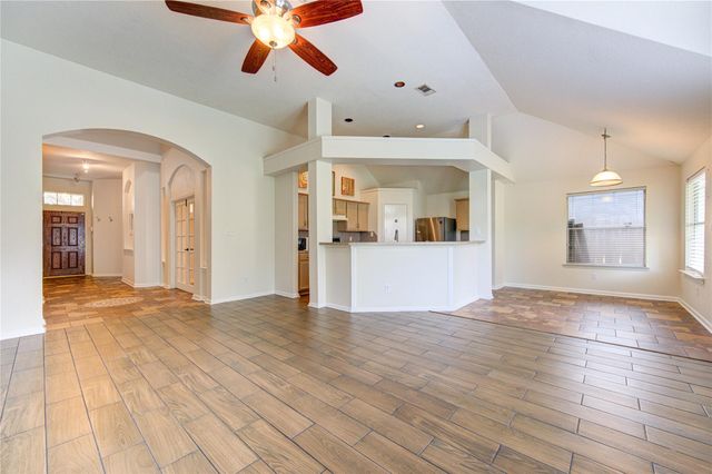10622 Lonesome Dove Trail, Houston, TX 77095