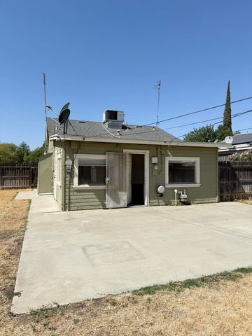 137 N H Street, Exeter, CA 93221