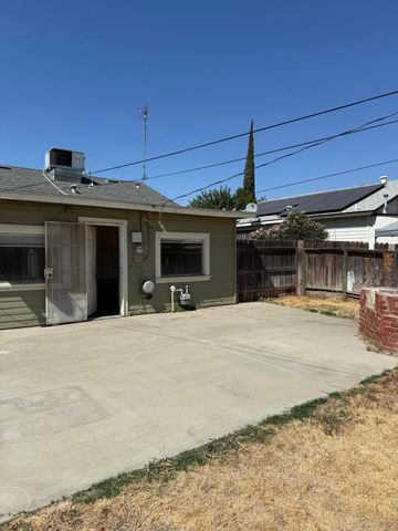 137 N H Street, Exeter, CA 93221