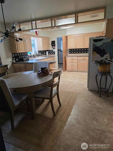 2525 Circle Drive E, Fife, WA 98424