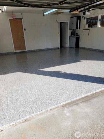 2525 Circle Drive E, Fife, WA 98424