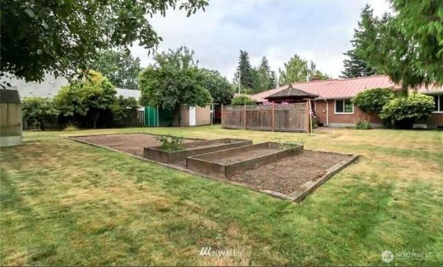 2525 Circle Drive E, Fife, WA 98424