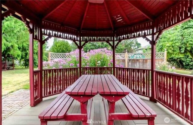 2525 Circle Drive E, Fife, WA 98424