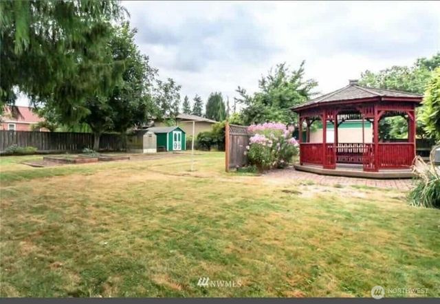 2525 Circle Drive E, Fife, WA 98424