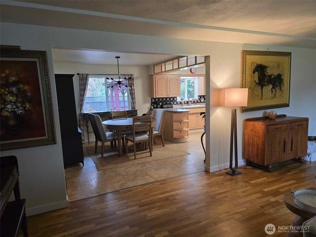 2525 Circle Drive E, Fife, WA 98424